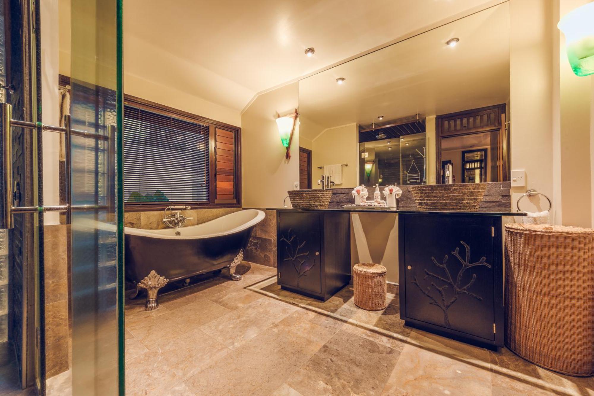 Crown Beach Resort & Spa (Adults Only) Раротонга Екстериор снимка